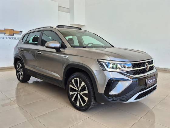 VOLKSWAGEN TAOS 1.4 250 TSI TOTAL FLEX HIGHLINE AUTOMÁTICO